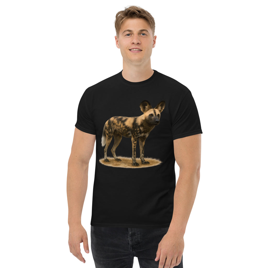 Detailshot des Tiermotivs Afrikanischer Wildhund auf Naturfaser-Shirt