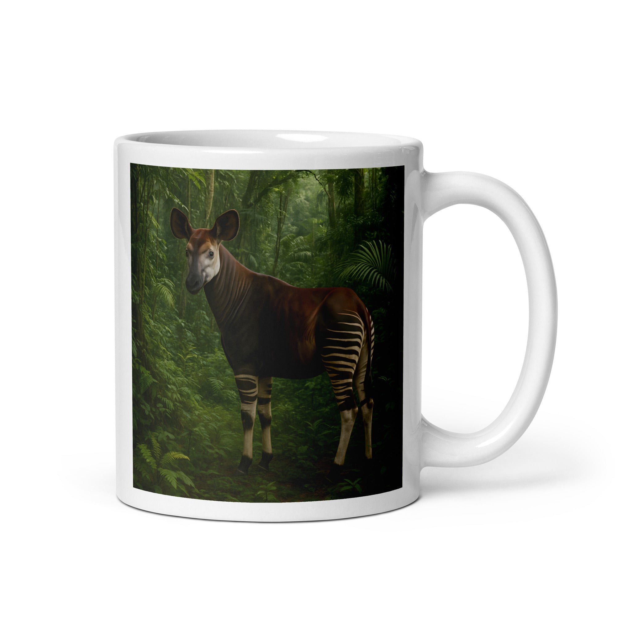Kaffeetasse mit Okapi-Motiv auf weißem Hintergrund