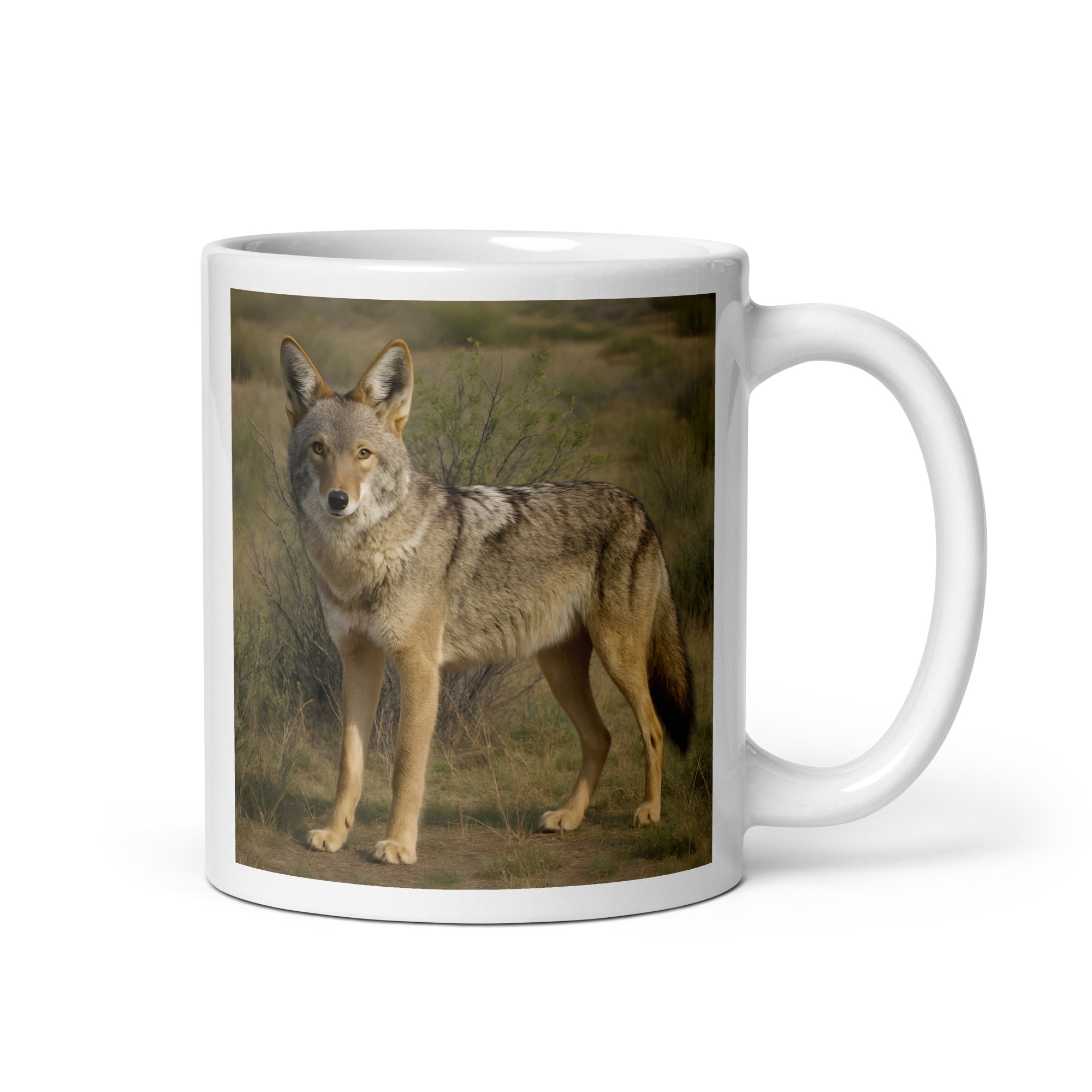 „Kojoten Kaffeetasse aus Keramik – weißer 11-oz Becher mit Kojotenmotiv“